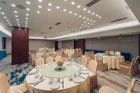 Laoting Jinjiang Hotel Отели рядом с достопримечательностью «Li Dazhao Memorial Hall (South Gate)»