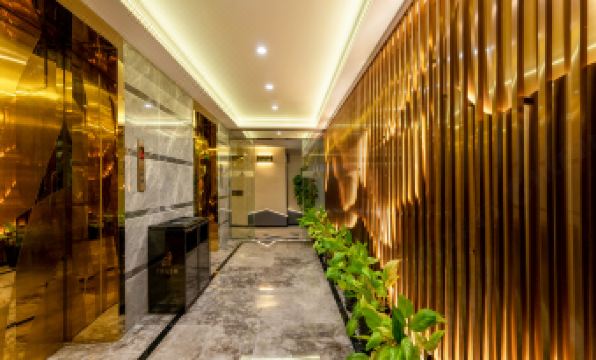 Qi Di Service Apartment (Shanghai Bund Branch)