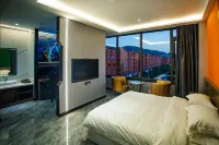 Yan'an Yusen E-sports Hotel