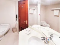 Beijing Asia Pacific Garden Hotel(Universal Studios  Resort  Liyuan Subway  Station Branch) Hotels near Liyuan Station