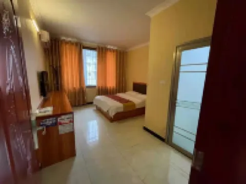 Tongren New Royal Hotel