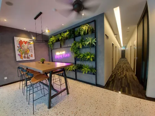 Miico Hotel @ Mount Austin