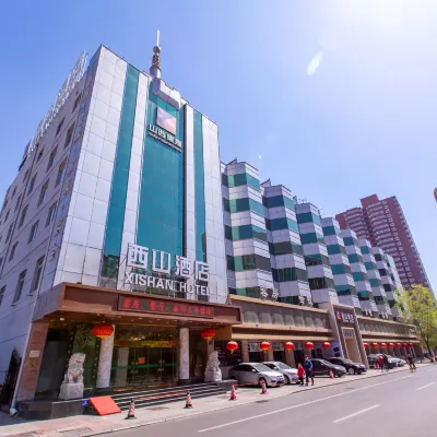 โรงแรมซีซาน โรงแรมใกล้สระน้ำแบล๊คดราก้อน
