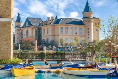 Grand Mercure Pingxiang Kaiguang Отели рядом с достопримечательностью «Jiangxi Polytechnic College (East Campus)»