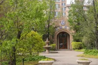 Lihu Chinese Inn (Meihekou Hailong Lake Northeast Nightless City)