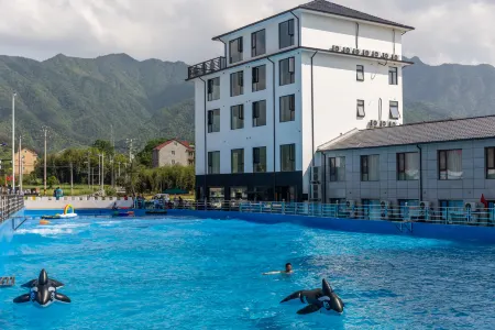 Mikuli Homestay Отели рядом с достопримечательностью «Dipucun»