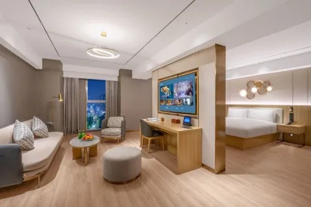 Orange Hotel (Yan'an 3rd Road, Qingdao Wusi Square) Отели рядом с достопримечательностью «Qingdao TV Tower-High Altitude Experience Hal»