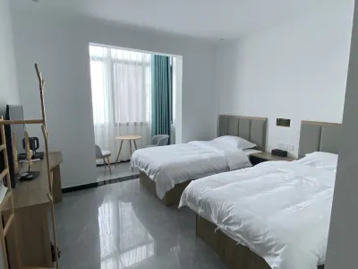 Mainland Hotel Hotel in zona Huoqiu Madian Gongyong Xingke Station