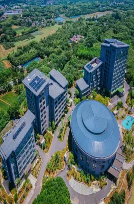 Tirzah Welcome country Hotel فنادق في جورونغ
