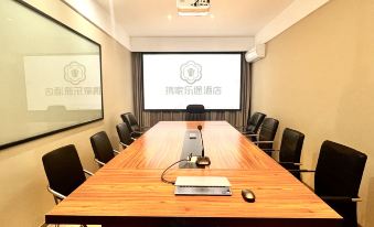Trip.com Hotel (Xinzheng Xiasi International College Branch)