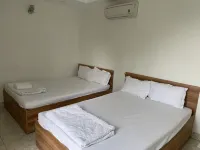 基富飯店 Vietnam Singapore Industrial Park J.v., Co., Ltd附近的飯店