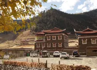 Kangding Songton Niki Station Hotels near Yaha Scenic Area