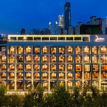 Mia Hotel (Shanghai Xuhui Jiaotong University) Отели рядом с достопримечательностью «Станция метро Xujiahui»