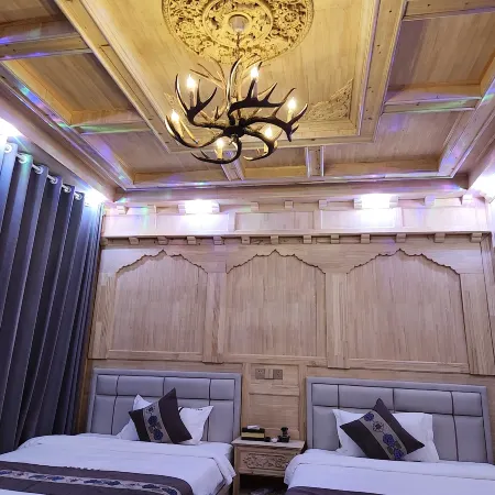 Batang Zangjia Yunsi Tang Homestay