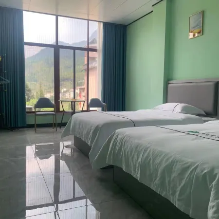 Yizhang Xuanshange Hotel