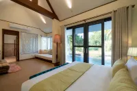 Luxury private pool villa No.8 Chiang Mai Hotels in Saraphi