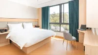 Xinghua Lingyue Hotel (Wuyue Plaza)