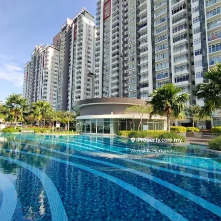 Putrajaya Dwiputra 6 Plus 1 PAX Fully Air-Con