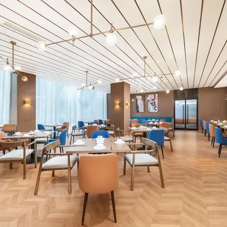 Kyriad Marvelous Hotel
