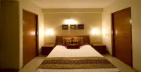Goroomgo Noida Royal Residency - Homestays