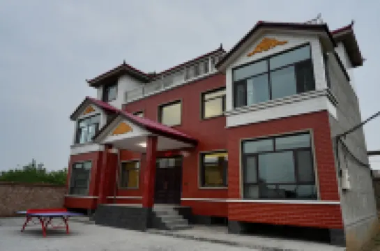 平遙古月樓會館（平遙古城站店） 鄰近平遙古城站的酒店