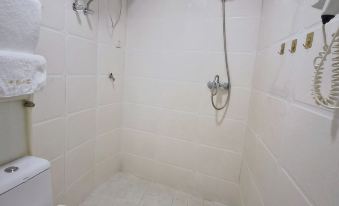 Harbin Qingtian Apartment (Central Street Branch) - Hizvo