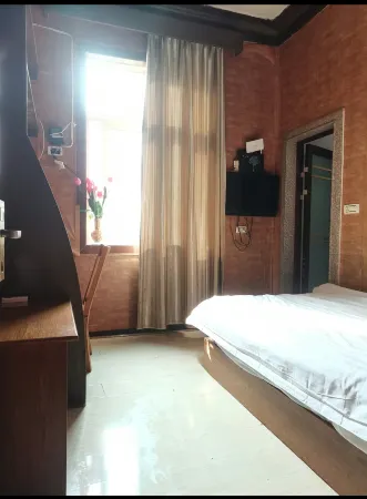 Xingan Zhongshan Business Hotel Отели рядом с достопримечательностью «Zhu De Commander in Chief Mrs. Xiao Jufang Former Residence»