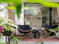 Corner Inn (Zhujiajiao Ancient Town) Отели рядом с достопримечательностью «Парк Ориентал-Лэнд»