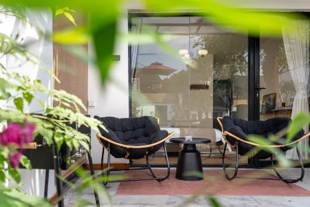 Corner Inn (Zhujiajiao Ancient Town) Отели рядом с достопримечательностью «Zhujiajiao Post Office»