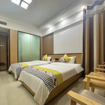 Dongfang Jinding Holiday Hotel