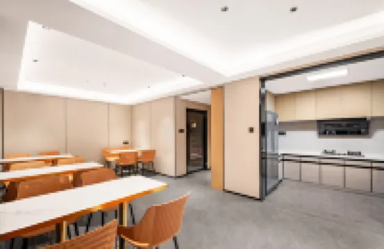 Yunhai Laibao Hotel (Huichang Hanxianyan Scenic Area Store)
