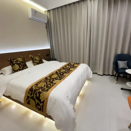 Longhushan Daoyuan Hotel