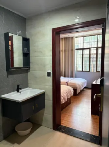 織金許記農家樂 鄰近織金洞國家重點風景名勝區-小天坑的酒店