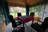 Flower Sea Fragrant Mountain Homestay Hotels in Hanyuan