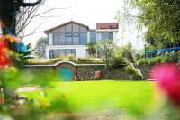Baiyang Wharf Guesthouse