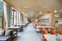 Jiugushui Wenquan Center Hotel Hotels in Hezhang