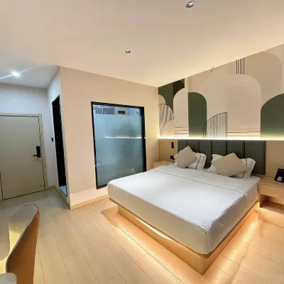 Sansishe Hotel (Kunming college store) Các khách sạn gần Yuyuan Road