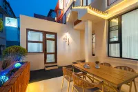 Huaniansu Homestay (Wansui Mountain Song Dynasty Martial Arts City)