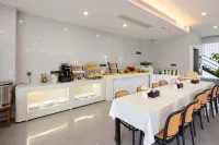 Yuetianju · Qishan Wangtian Stars Audio-Visual Resort Hotel (Yangshuo Shili Gallery Yulong River) - breakfast