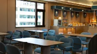 Hanting Hotel (Gannan Hezuo Shangri-La Square) - พร้อมอาหารเช้า