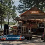 Shennv Valley Camping Hotel - parkir