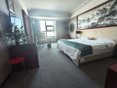 Qiqihar M·Tianyi Apartment Hotel (Zhonghuan Square Branch) - Bathtub