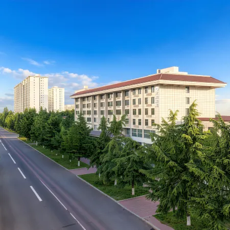 HanTing Hotel (Baoji Qishan Passenger Bus Station)