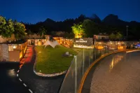 Luoyang Manyao Mountain Lodge Resort Hotel - Bãi đậu xe