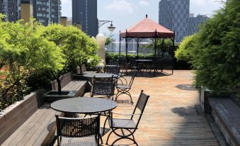 Kaoyu Hotel (Chongqing Guanyinqiao Pedestrian Street)