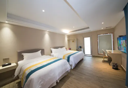 Dingai Hotel (Zhaoqing East Station Dinghu Mountain Scenic Area)