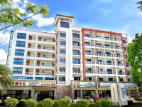 平和林語花溪温泉リゾートホテル Pinghe Xiaoxizhen Yanshoushan Rural Passenger Transport Terminal周辺のホテル