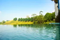 Huashan Hot Spring International Hotel Hotel di Ningming