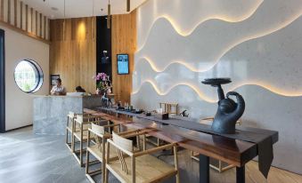 Living boutique Guesthouse (Zhuhai Lovers North Road Tangjiawan Beach)