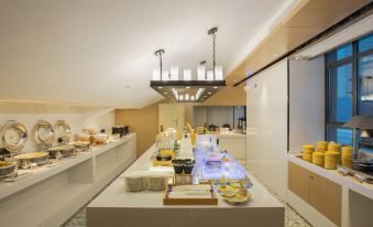 Echarm Hotel (Jinzhai Wuxing Street Guihua Park Store)
